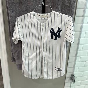 Yankees jersey youth medium